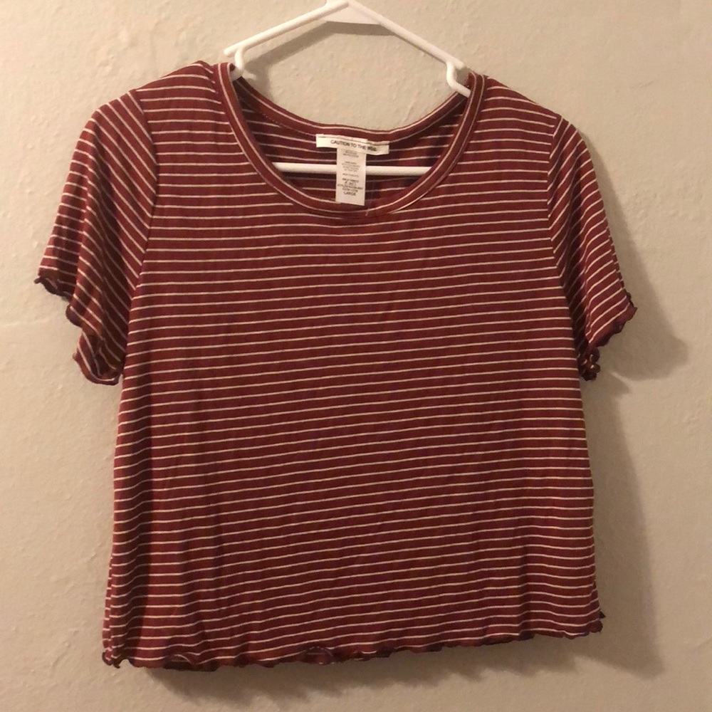 Super Cute Red and white crop top